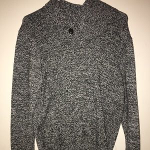 Medium men’s turtle neck sweater